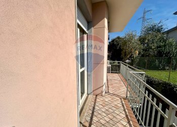 Balcone - Locale Commerciale Costa Volpino - foto 5