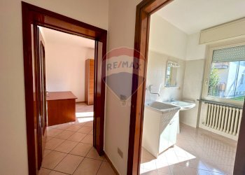 Bagno - Locale Commerciale Costa Volpino - foto 10