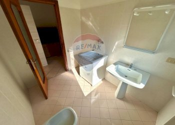 Bagno - Locale Commerciale Costa Volpino - foto 12