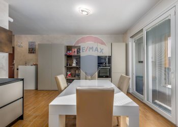 Sala da pranzo - Trilocale VIA AMERIGO VESPUCCI
 
48, Grassobbio - foto 5