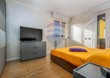 Camera / camera da letto - Trilocale VIA AMERIGO VESPUCCI
 
48, Grassobbio - foto 10