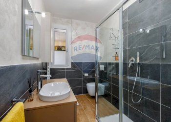 Bagno - Trilocale VIA AMERIGO VESPUCCI
 
48, Grassobbio - foto 12