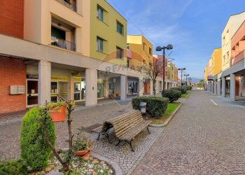 Edificio all\'aperto - Trilocale VIA AMERIGO VESPUCCI
 
48, Grassobbio - foto 16