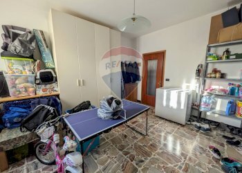 Camera / camera da letto - Quadrilocale Breno - foto 19