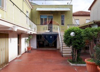 Casa all\'aperto - Independent house Via Marianna Marinelli
 
62, Montesilvano - photo 40