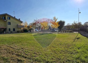 Casa all\'aperto - Terreno edificabile Via Enrico Berlinguer, Occhiobello - foto 2