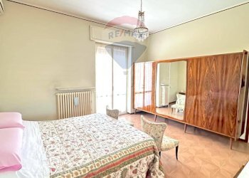 Camera / camera da letto - Casa semi indipendente VIA Papa Giovanni XXIII
 
30, Cerano - foto 7