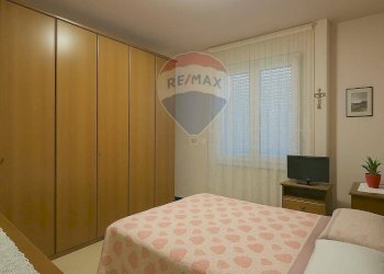 Camera / camera da letto - Casa semi indipendente VIA Papa Giovanni XXIII
 
30, Cerano - foto 12