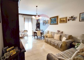 Sala da pranzo - Quadrilocale Via Albino Cei
 
10, Sannazzaro de' Burgondi - foto 1