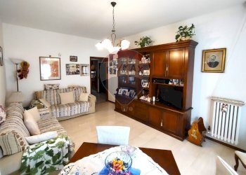 Sala da pranzo - Quadrilocale Via Albino Cei
 
10, Sannazzaro de' Burgondi - foto 2