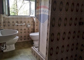 Bagno - Independent house via San Zeno
 
8, Stradella - photo 16