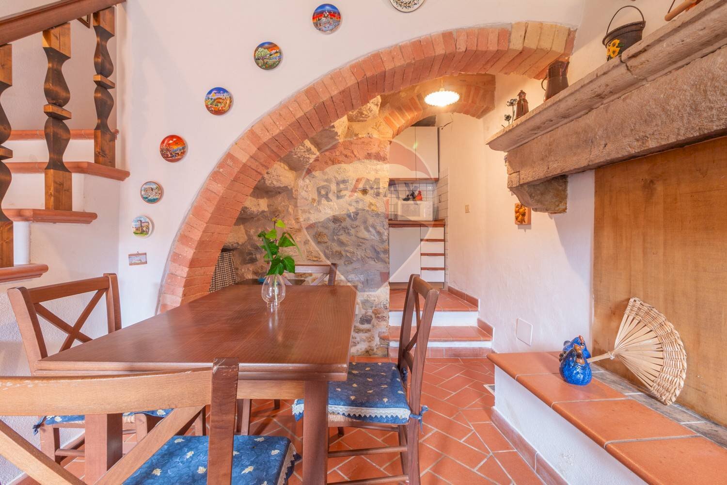 Sala da pranzo - Two-room apartment Via della Bubbolina
 
14, Semproniano - photo 1
