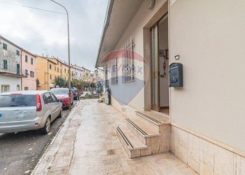 Edificio all\'aperto - Appartamento Semproniano - foto 6