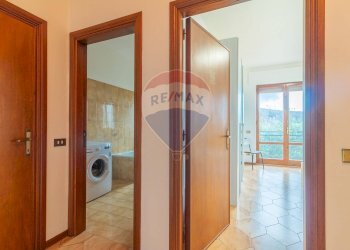 Hall / corridoio - Appartamento Semproniano - foto 20