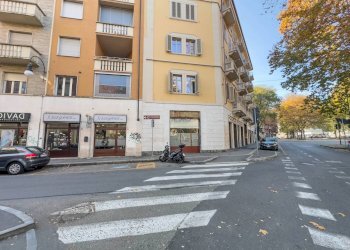 Foto 1 - Negozio Via San Domenico, Torino - foto 1