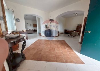 Hall / corridoio - Villa Ceppaloni - foto 18