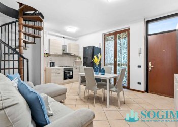 Foto 1 - Bilocale Via Caglio
 
15, Lesmo - foto 1