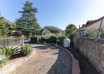 Foto 109 - Villa via nuova
 
61, Cisano sul Neva - foto 109