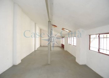 Magazzino P1 - Locale Commerciale Via Rembrandt, Milano - foto 1