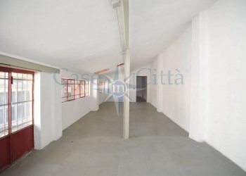 Magazzino P1 - Locale Commerciale Via Rembrandt, Milano - foto 4