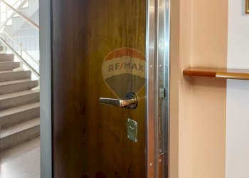 Scale - Trilocale Via Mameli
 
11, Monza - foto 35