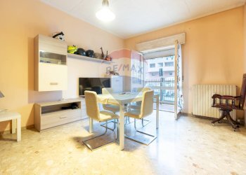 Sala da pranzo - Bilocale VIA MARZABOTTO
 
229, Sesto San Giovanni - foto 5