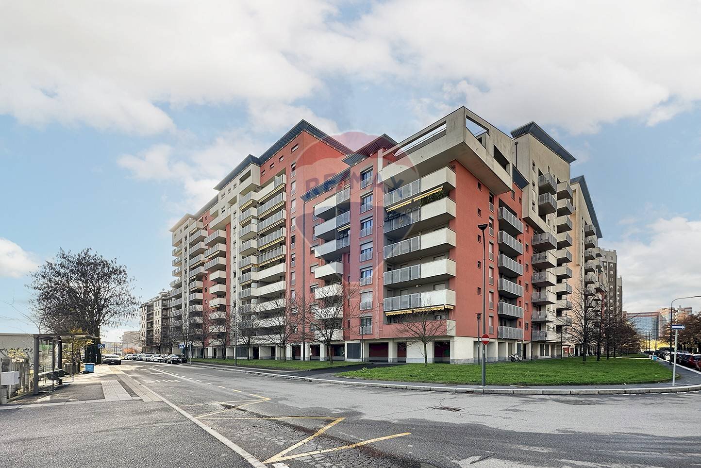 Edificio all\'aperto - Two-room apartment Via Pesaro
 
19, Milano - photo 2