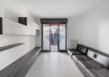 Soggiorno - Bilocale Via Pesaro
 
19, Milano - foto 18