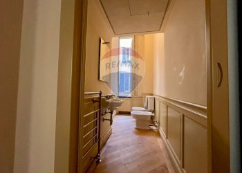 Bagno - Bilocale Piazza Del Monte
 
9, Reggio nell'Emilia - foto 11