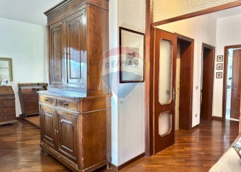 Hall / corridoio - Casa indipendente Casalgrande - foto 6