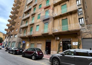 Edificio all\'aperto - Appartamento Corso Italia
 
9, Trapani - foto 47