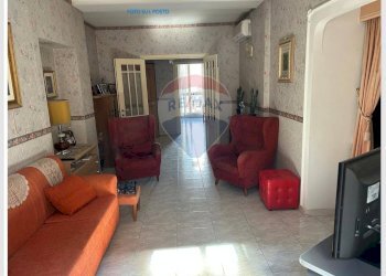 Soggiorno - Casa indipendente Via Giombattista Odierna
 
109-111-115-117, Ragusa - foto 4