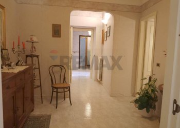 Hall / corridoio - Casa indipendente Via Giombattista Odierna
 
109-111-115-117, Ragusa - foto 22