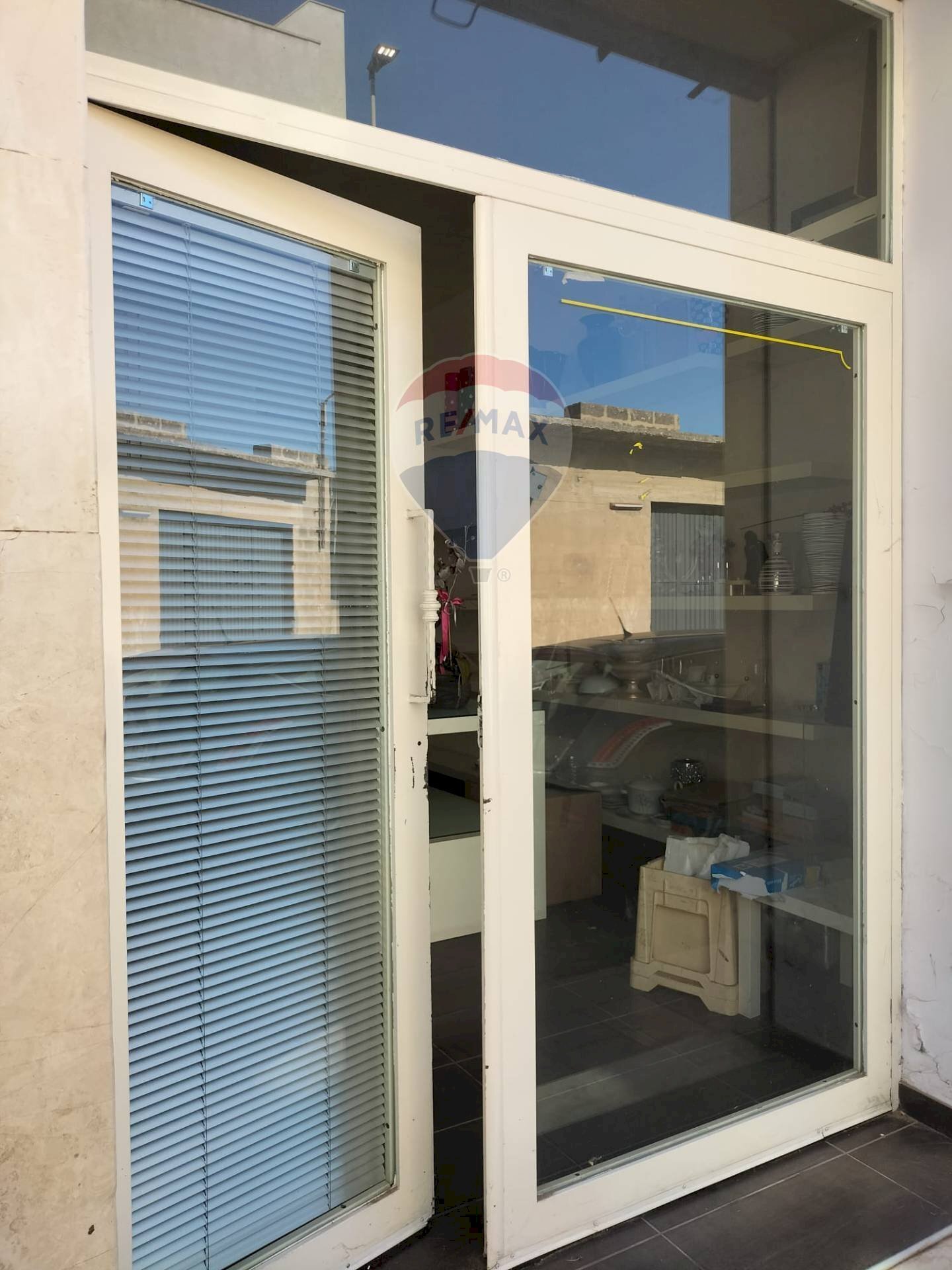 Edificio all\'aperto - Locale Commerciale Corso Vittorio Emanuele
 
9, Comiso - foto 3