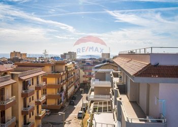 Edificio all\'aperto - Attico Via Raffaello
 
2, Pozzallo - foto 23