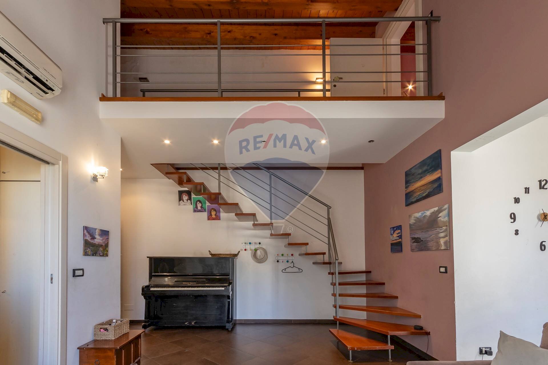 Scale - Villa Bifamiliare Via Paternó
 
1, Ragusa - foto 3