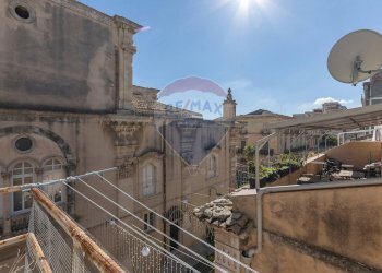 Edificio all\'aperto - Villa Bifamiliare Via Paternó
 
1, Ragusa - foto 19
