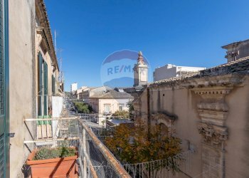 Balcone - Villa Bifamiliare Via Paternó
 
1, Ragusa - foto 22