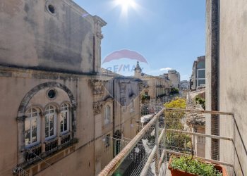 Balcone - Villa Bifamiliare Via Paternó
 
1, Ragusa - foto 23