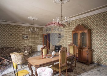 Sala da pranzo - Casa semi indipendente Piazza Umberto I
 
17, Vizzini - foto 16