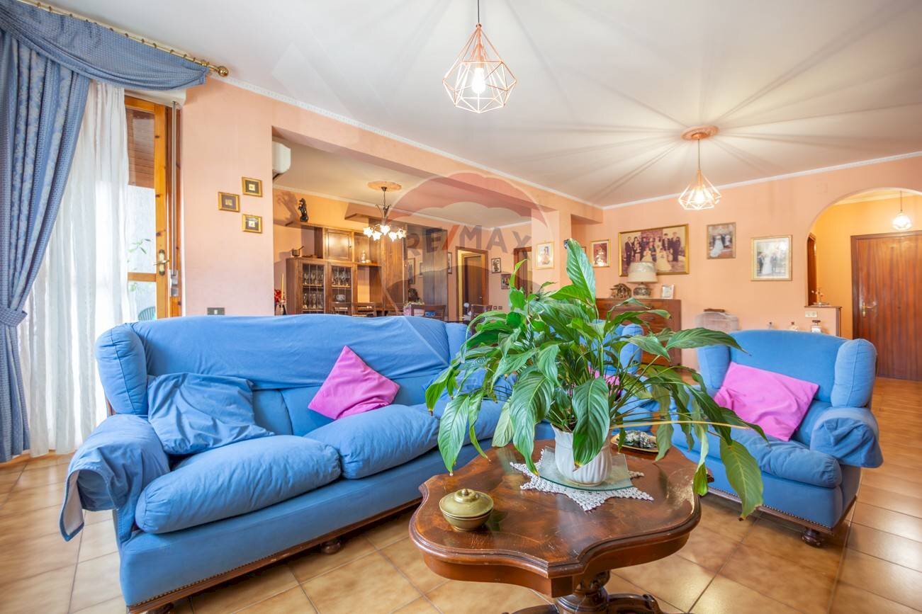 Soggiorno - Four-room apartment via Colle dell'Ara
 
92, Chieti - photo 1