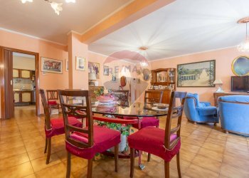 Sala da pranzo - Quadrilocale via Colle dell'Ara
 
92, Chieti - foto 2