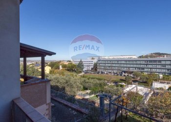 Edificio all\'aperto - Casa semi indipendente VIA COLLE DELL'ARA
 
221, Chieti - foto 17