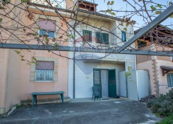 Casa all\'aperto - Casa semi indipendente VIA COLLE DELL'ARA
 
221, Chieti - foto 20