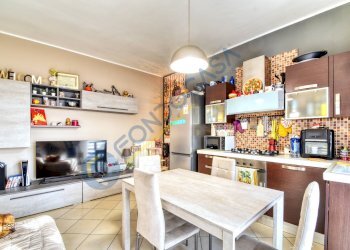 Foto 2 - Trilocale via Gian Lorenzo Bernini
 
23, Solaro - foto 2