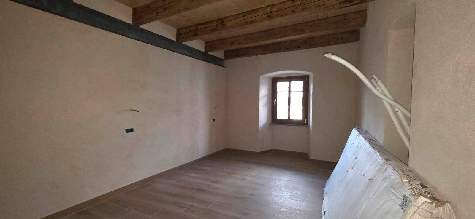 Foto 3 - Bilocale Località Tharencan
 
9, Pollein - foto 3