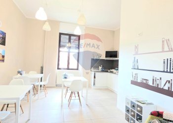 Sala da pranzo - Appartamento Piazza Santa Teresa
 
10, Cosenza - foto 3