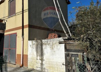 Casa all\'aperto - Independent house Contrada Intagliata
 
130, Castiglione Messer Raimondo - photo 2