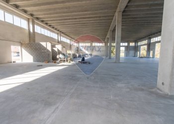 Terrazza - Capannone Via A. Toscanini
 
13, Montesilvano - foto 13