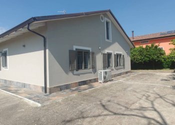 Foto 4 - Villa Via Guido Scocozza
 
9, Eboli - foto 4